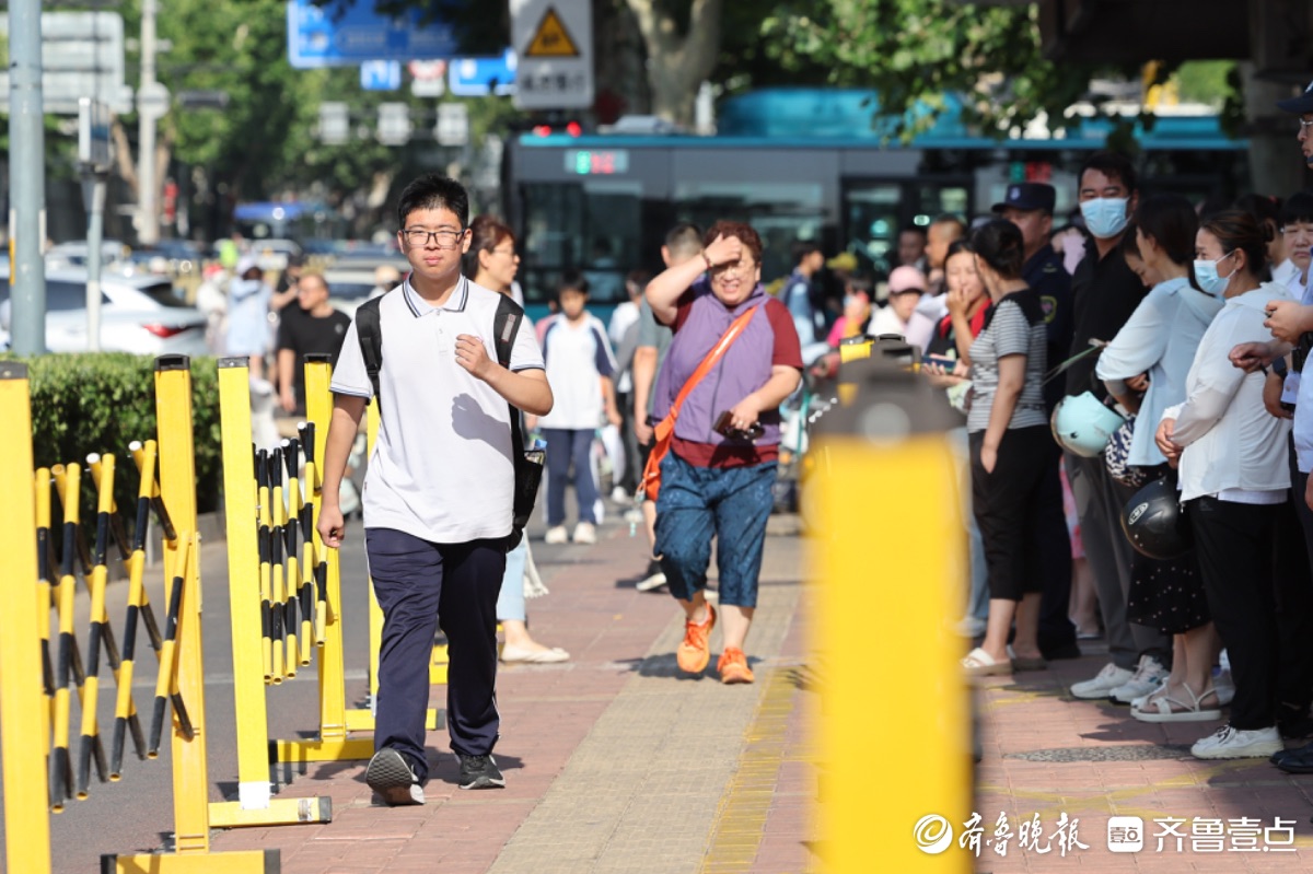 济南中考今日开考，考生精神抖擞迎接挑战