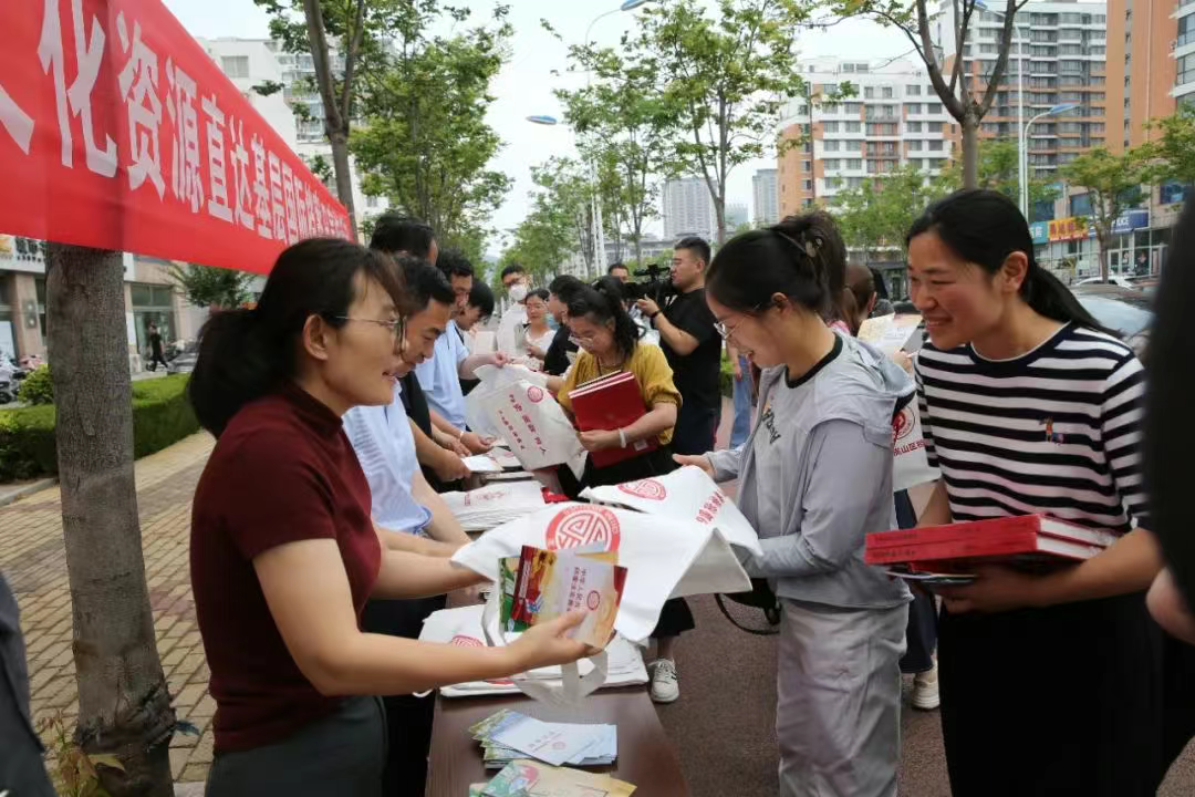 国际档案日｜日照市举办“请听档案说”文化服务进基层活动