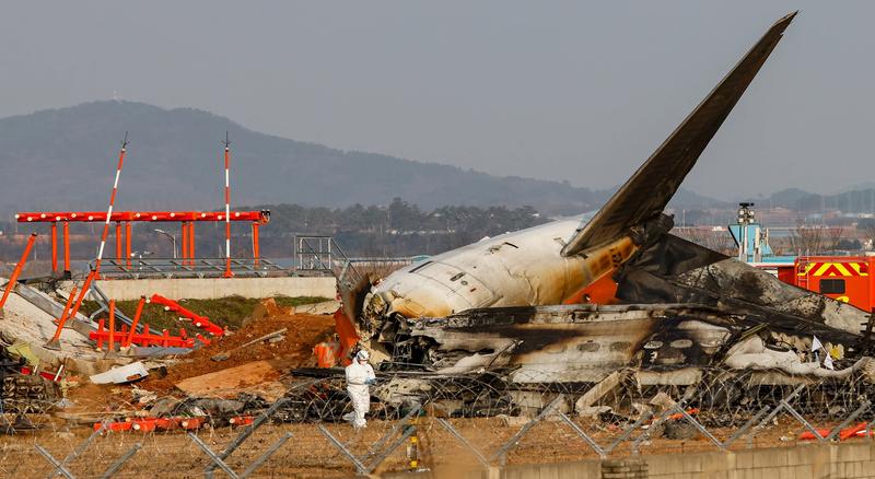 热闻|印度航空空难仅1人幸存，飞机上坐哪个位置更安全？