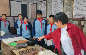 威海新都中学学子为南虎口村发展献智，镇长回信点赞！