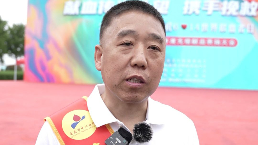 果然视频｜31年献血335次，青岛医生成“献血状元”