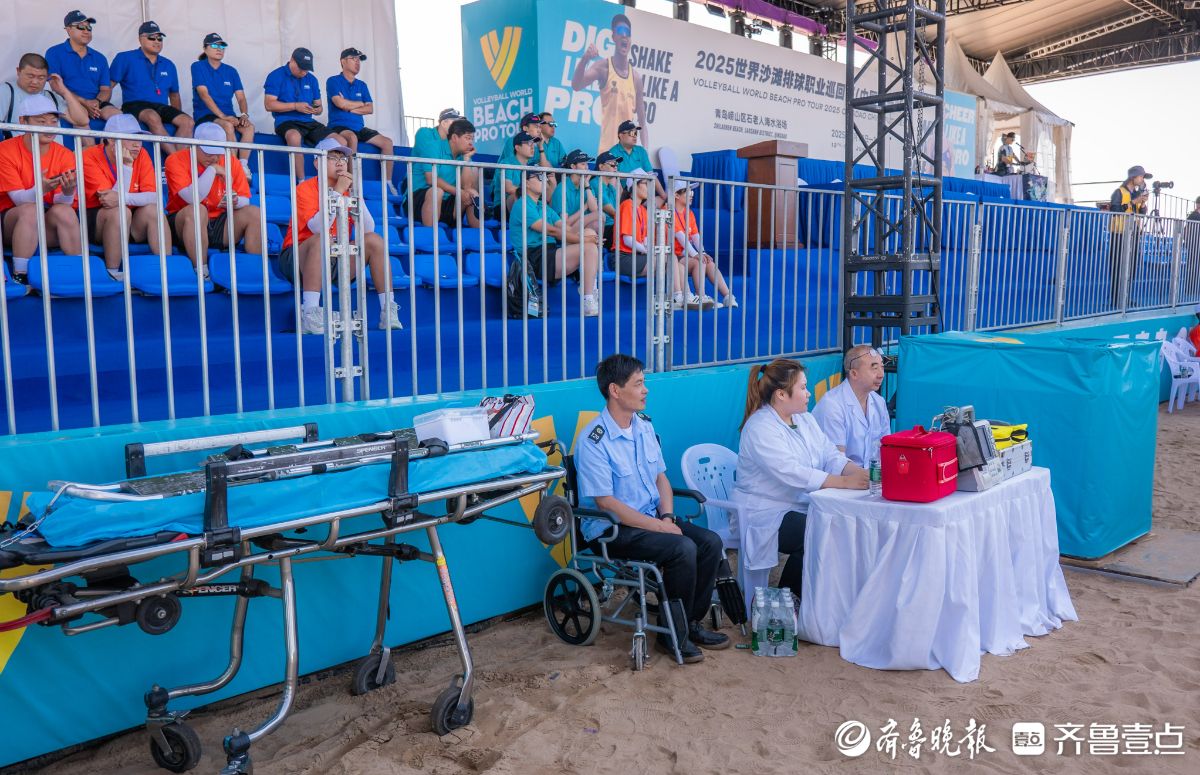 图集丨致敬2025世界沙滩排球职业巡回赛幕后的“隐形冠军”