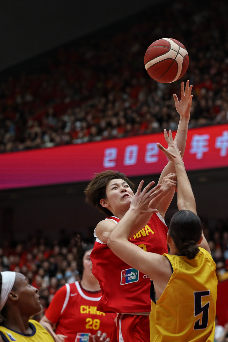 图集|中国女篮热身赛124:57大胜波黑,张子宇得到16分