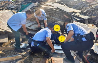 争分夺秒！济南济阳民警为高温晕倒群众开辟“生命通道”