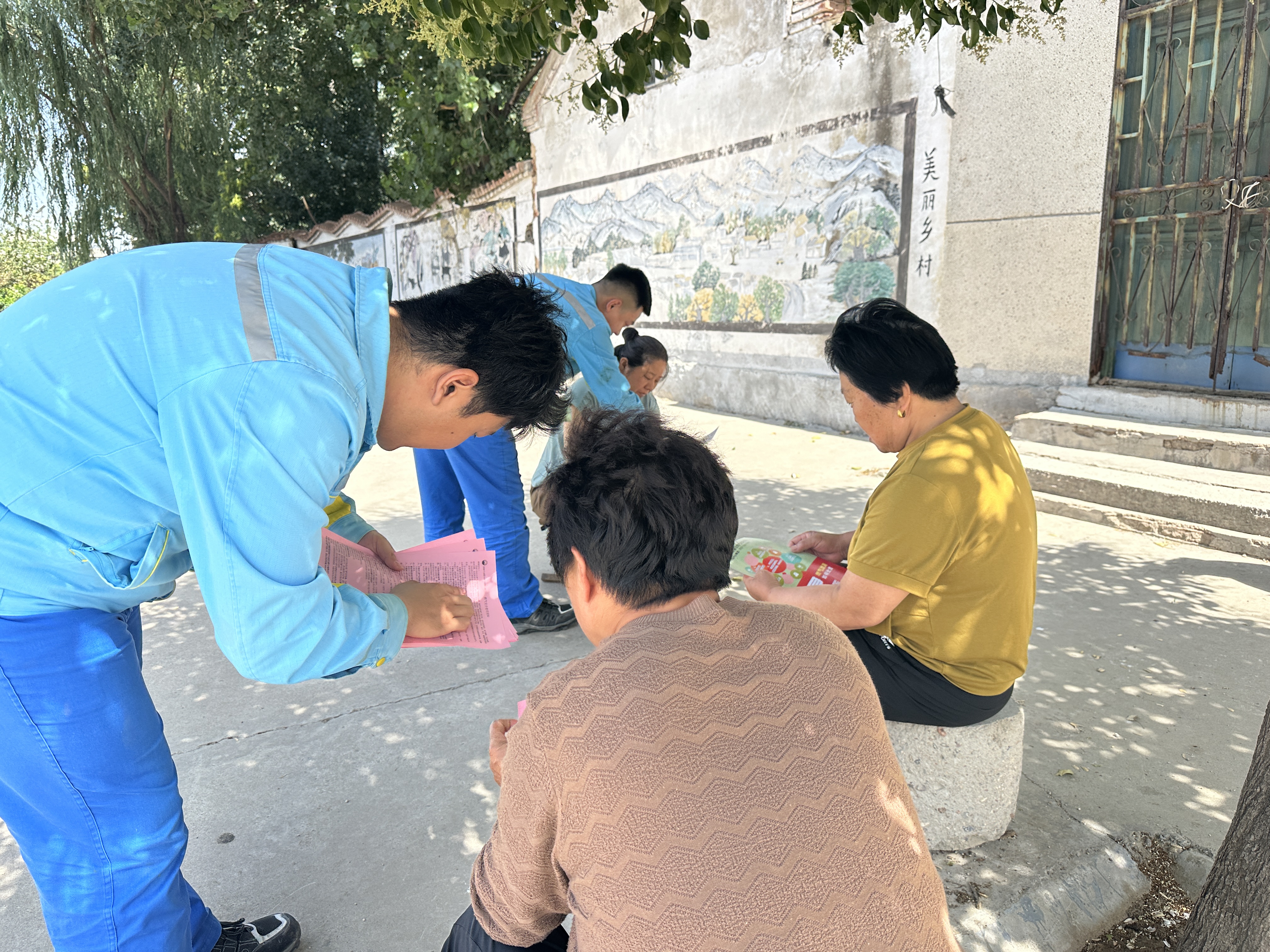中国石油天然气销售山东公司济南中油公司“五进”安全宣传筑牢安全防线
