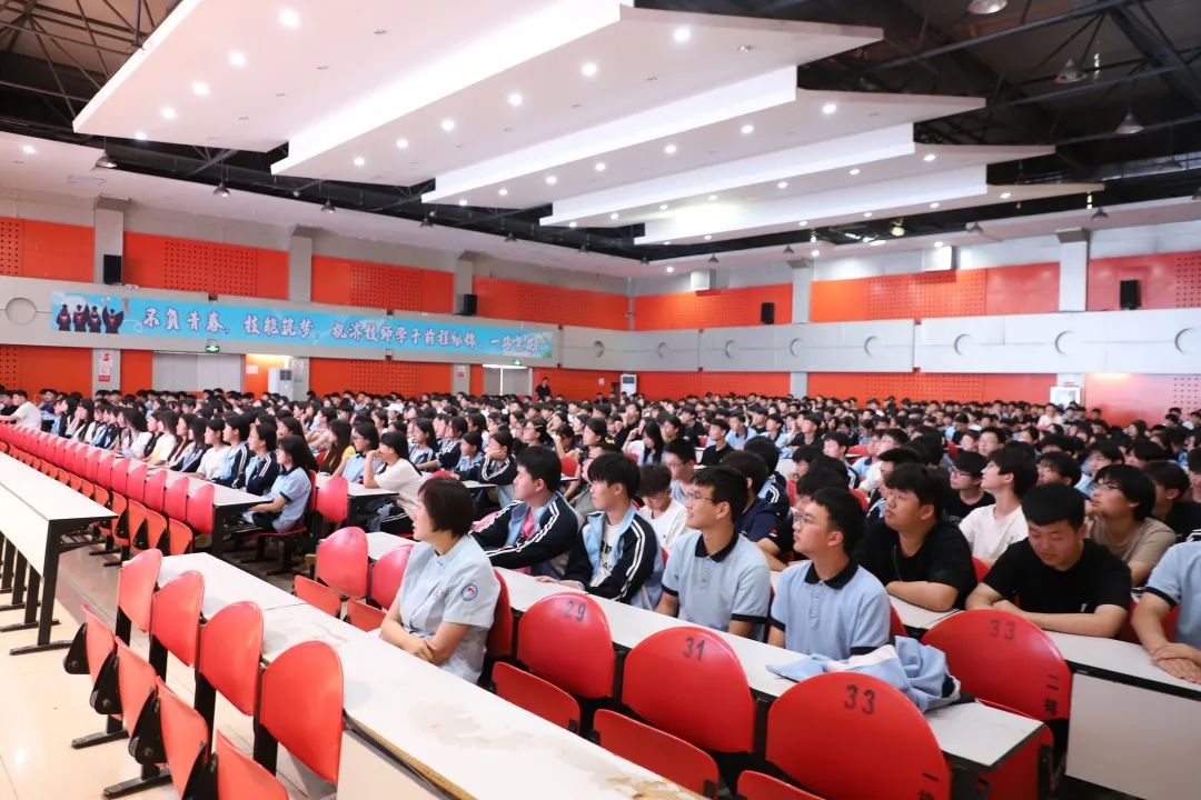 济宁市第二人民医院南丁格尔志愿者服务队科普诊疗进校园