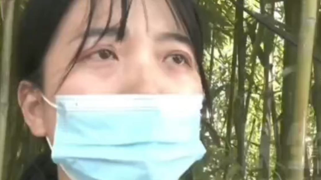 震惊！托班2岁多宝宝奶瓶幼儿园发霉，园长刷了3次还有黑色物体