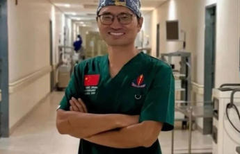 援坦医生张军桥为救人牺牲，牺牲前一个月为坦咨询新冠疫苗采购