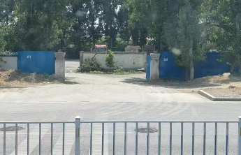停车场收2500元私放执法暂扣车，事出反常必有“妖”