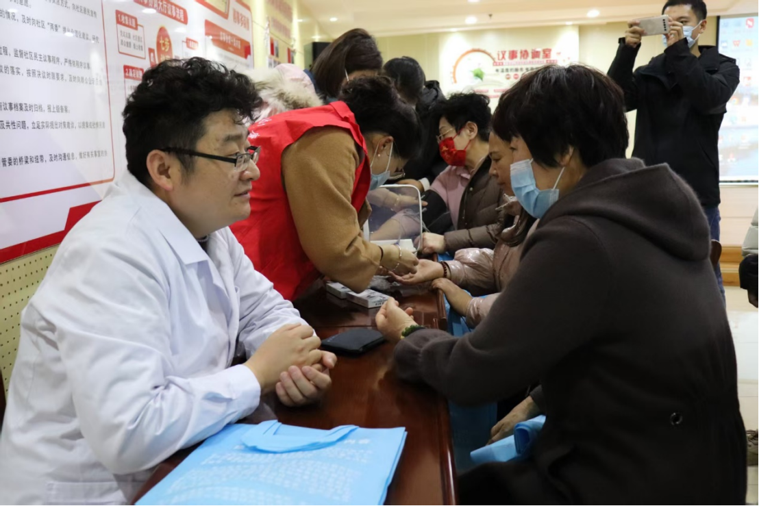 烟台业达医院妇科王珂：凭借丰富医学知识 助力提升基层医疗水平