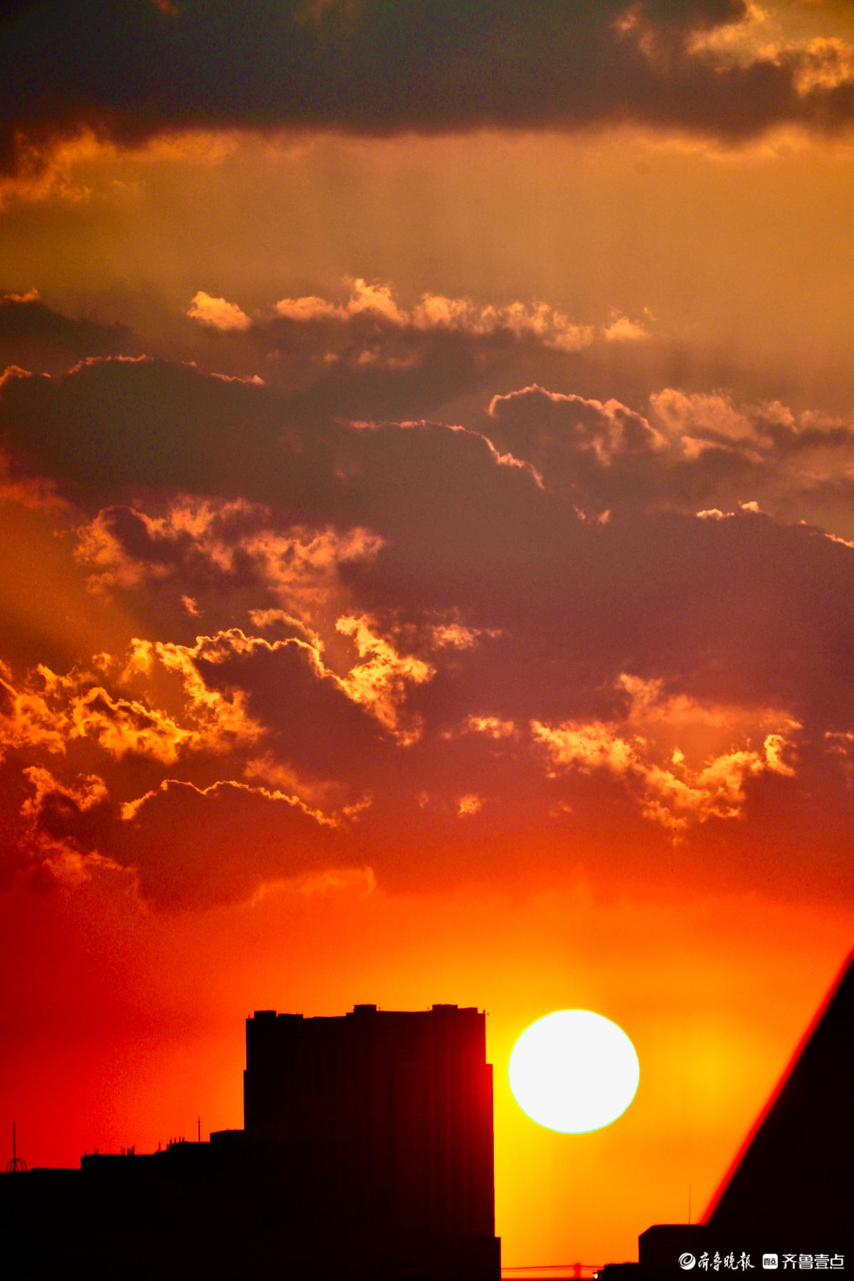 夏天的夕阳简直美爆了
