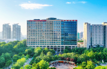 全国老年健康宣传周｜关注带状疱疹，从“忍痛”到“预防”