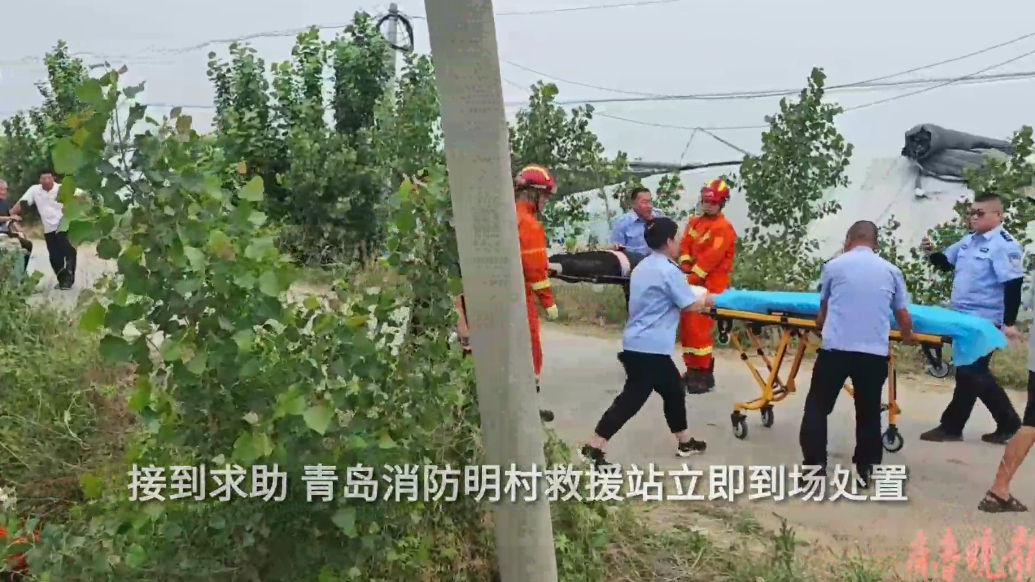 果然视频|面包车侧翻致三人被困，消防员到场及时救出