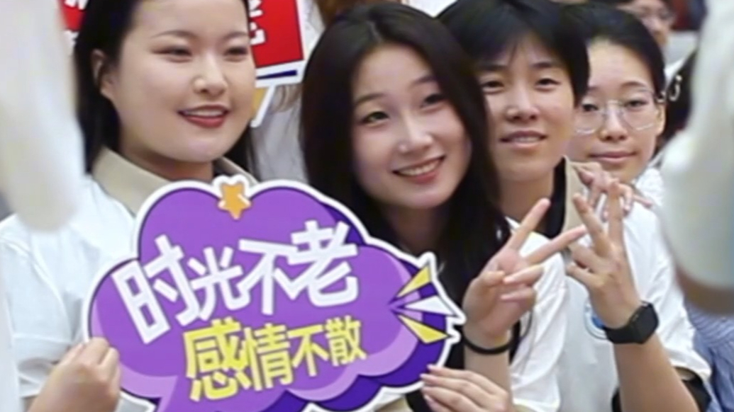 果然视频|临科毕业典礼上，学业成就校领导如数家珍