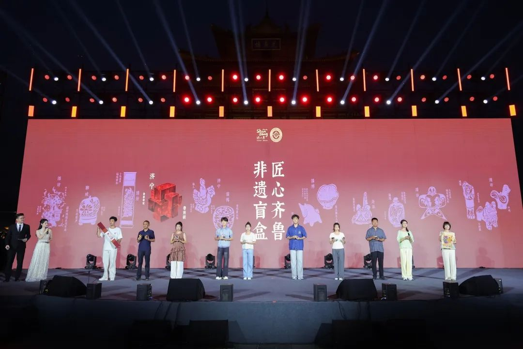 山东首批非遗盲盒发布 菏泽蓝印花布“蓝染布老虎”入选