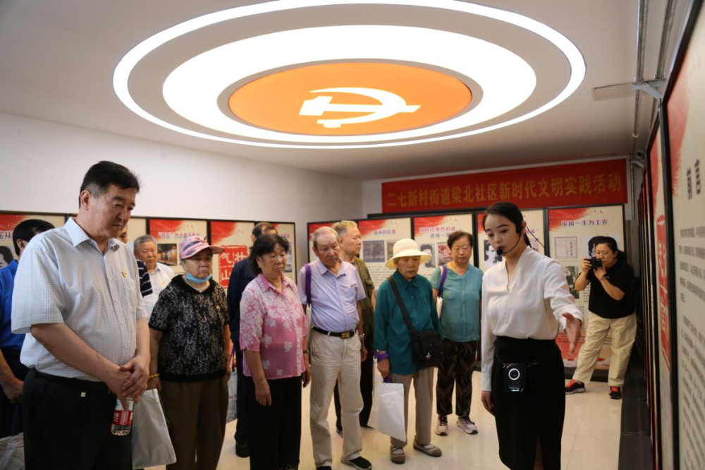 省委省直机关工委到“双报到”社区开展红色英烈文化和反诈宣传进社区活动