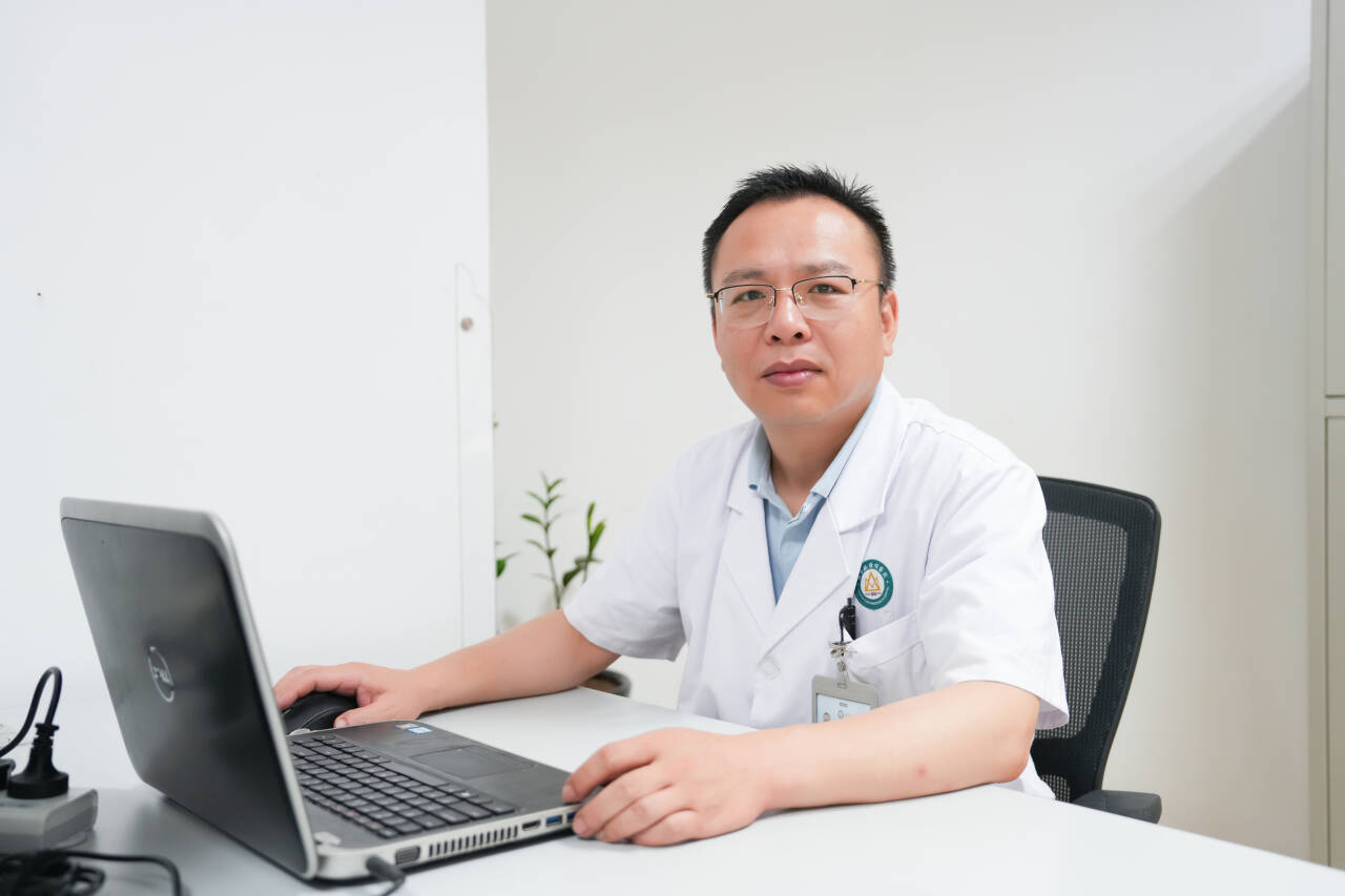 毓医关键字｜烟台毓璜顶医院完成3D打印胸骨肿瘤翻修内固定术