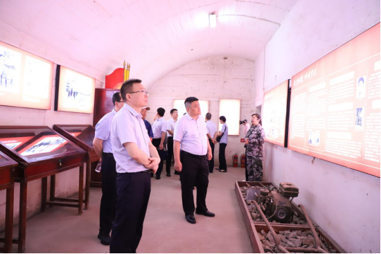 追寻红色足迹 传承革命精神，淄川农商银行开展革命传统现场教育