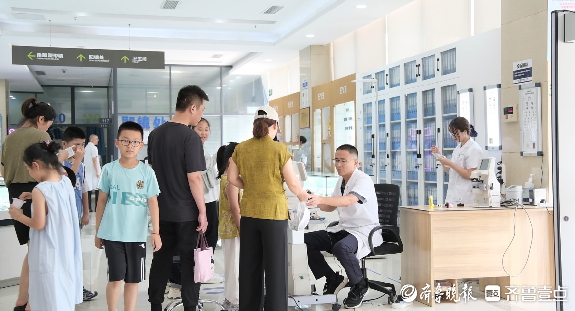 暑期“摘镜热”来袭，日照爱尔眼科医院助力学子们清晰“逐梦”