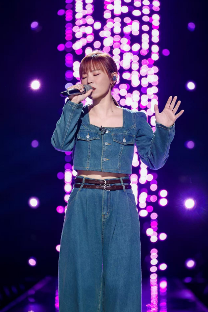 《歌手2025》国际揭榜赛强音来袭，李佳薇、艾莉西亚亮相