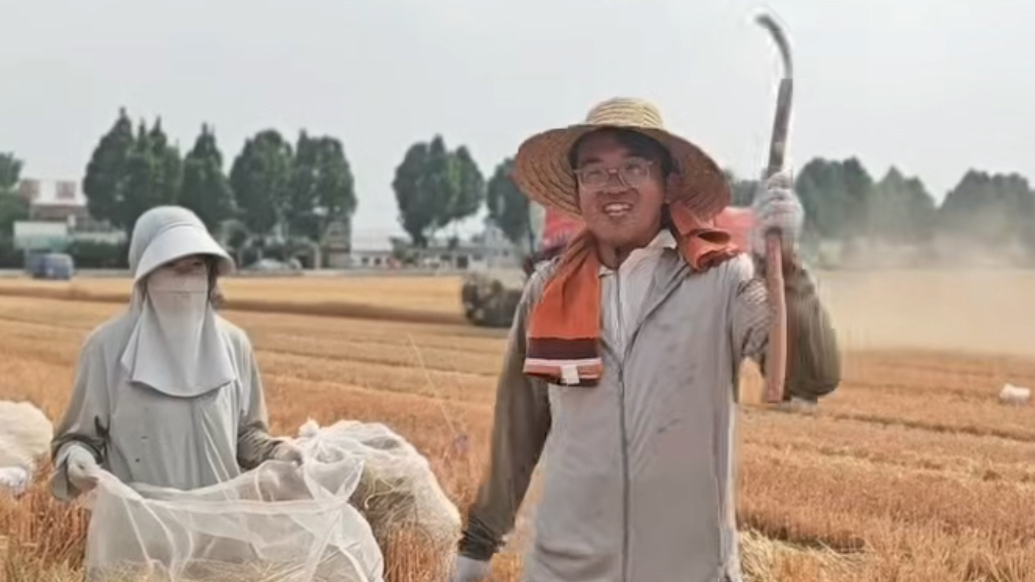 果然视频｜00后放弃躺平！他钻进农学院后，竟让小麦拿下了高产