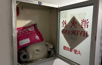 公共消防栓不是谁家的快递柜