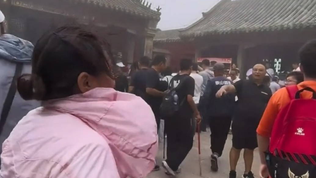果然视频｜“泰”凉快，泰山顶成“天然空调房”，网友：泰山是参加国补了吗？满40减20
