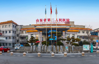 喉咙卡了异物怎么办？