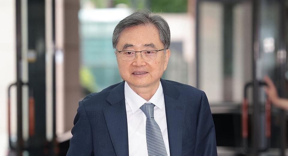 莹观天下|韩国内阁关键面孔⑤：资深外交官赵显被提名为外长
