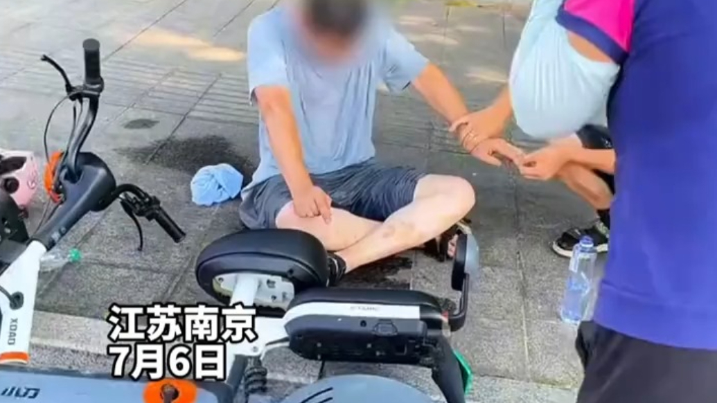 男子骑车出门半小时后中暑倒地，“浑身僵硬 呼吸困难 痛苦呼救”，幸遇好心夫妻路过立即招呼大家施救