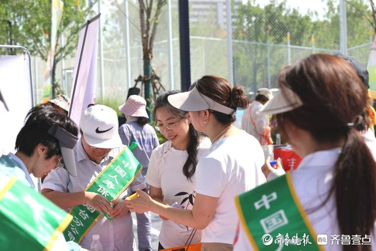 图集 | 7·8全国保险公众宣传日:烟台保险业传递爱和责任
