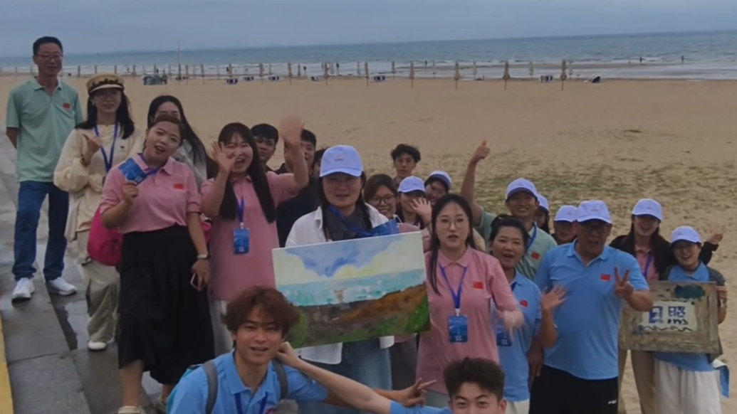 果然视频丨“向着太阳遇见你”大学生画日照主题创作活动举行