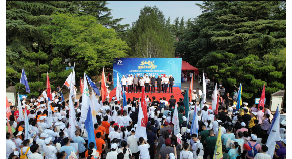 “爱和责任”点亮泉城！山东保险业2025绿色健步走暨科普市集活动圆满举行