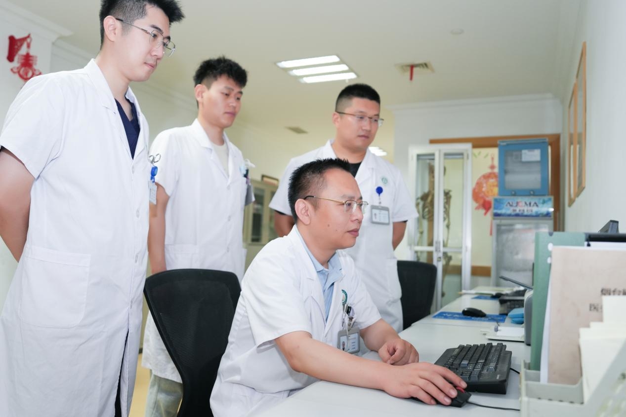 烟台毓璜顶医院依托3D打印技术以毫米级精度为患者再造新胸骨