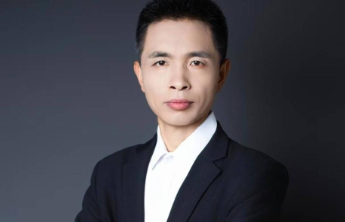 “三名”专访|刘学友：风吹麦浪的时空里，他用长情陪伴孩子成长