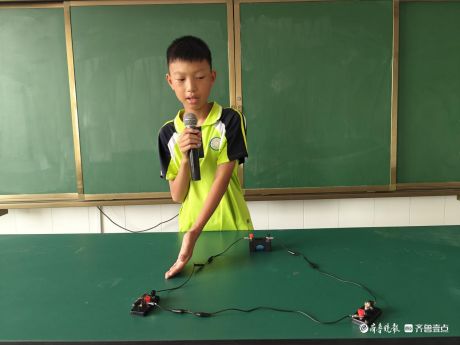 广平镇麻庄小学举办科学实验比赛活动