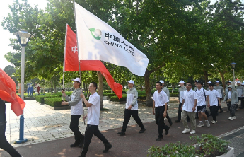中国人寿济宁公司积极组织参与“7.8全国保险公众宣传日”活动
