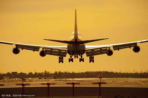 航班开始滑行又返回下客，吉祥航空发布情况说明
