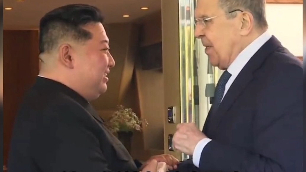 果然视频·看天下|金正恩会见俄外长：无条件支持和声援俄罗斯