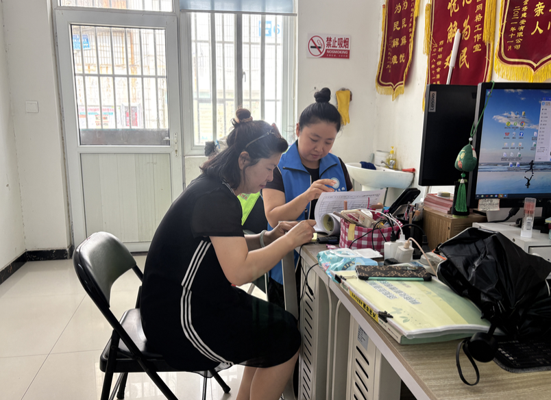 济阳街道南门社区与物业携手联动，共绘和谐家园新图景