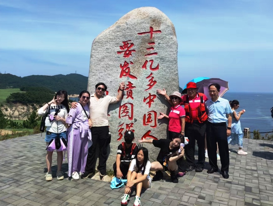 台湾青年在威海开展艺术采风之旅
