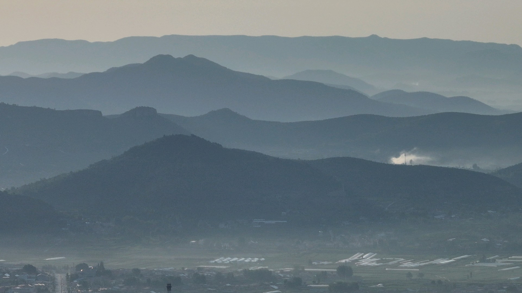 天气情报站|仙境！临沂蒙阴现平流雾景观，轻薄如纱若隐若现