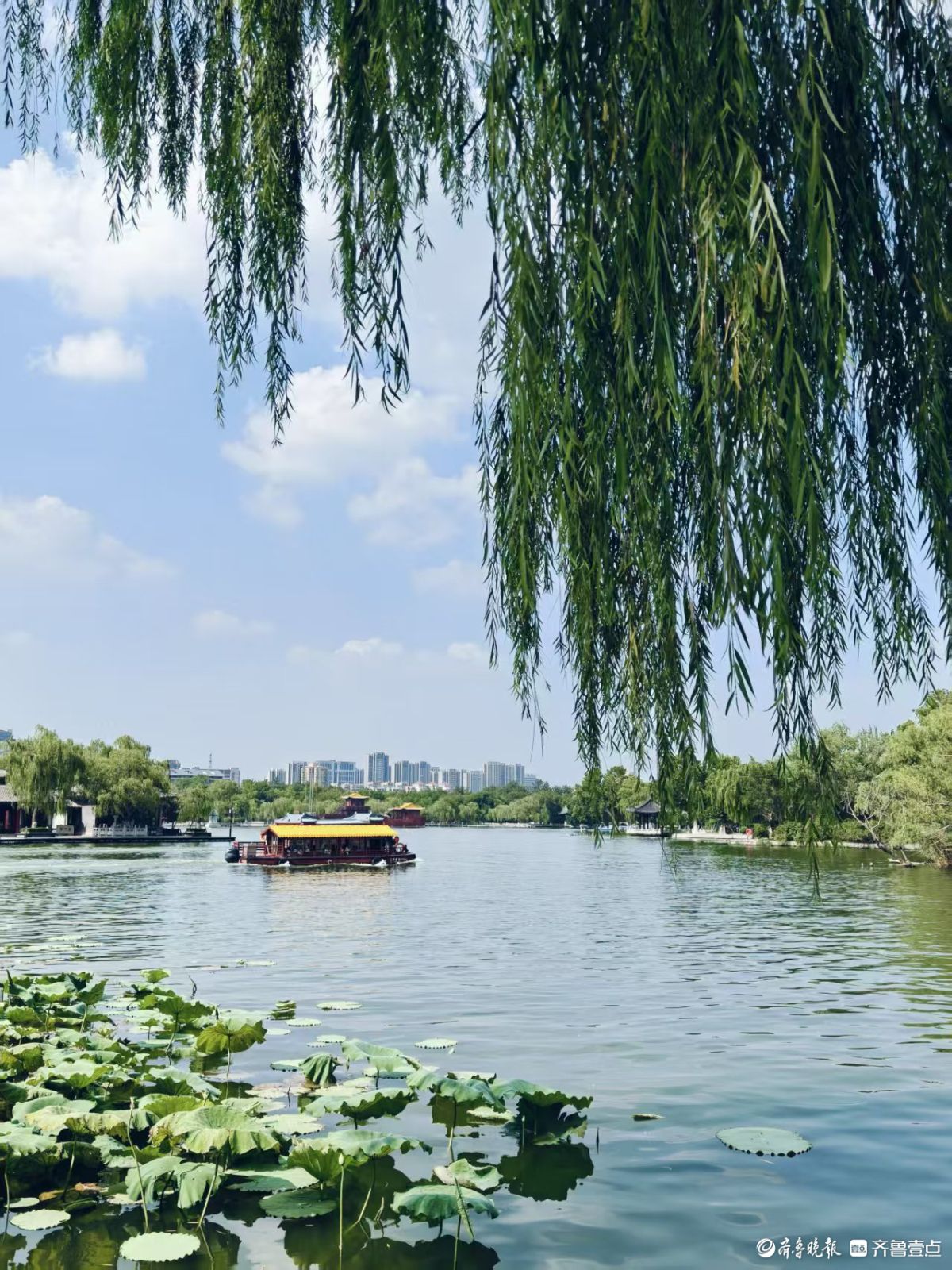 来济南看明湖美景