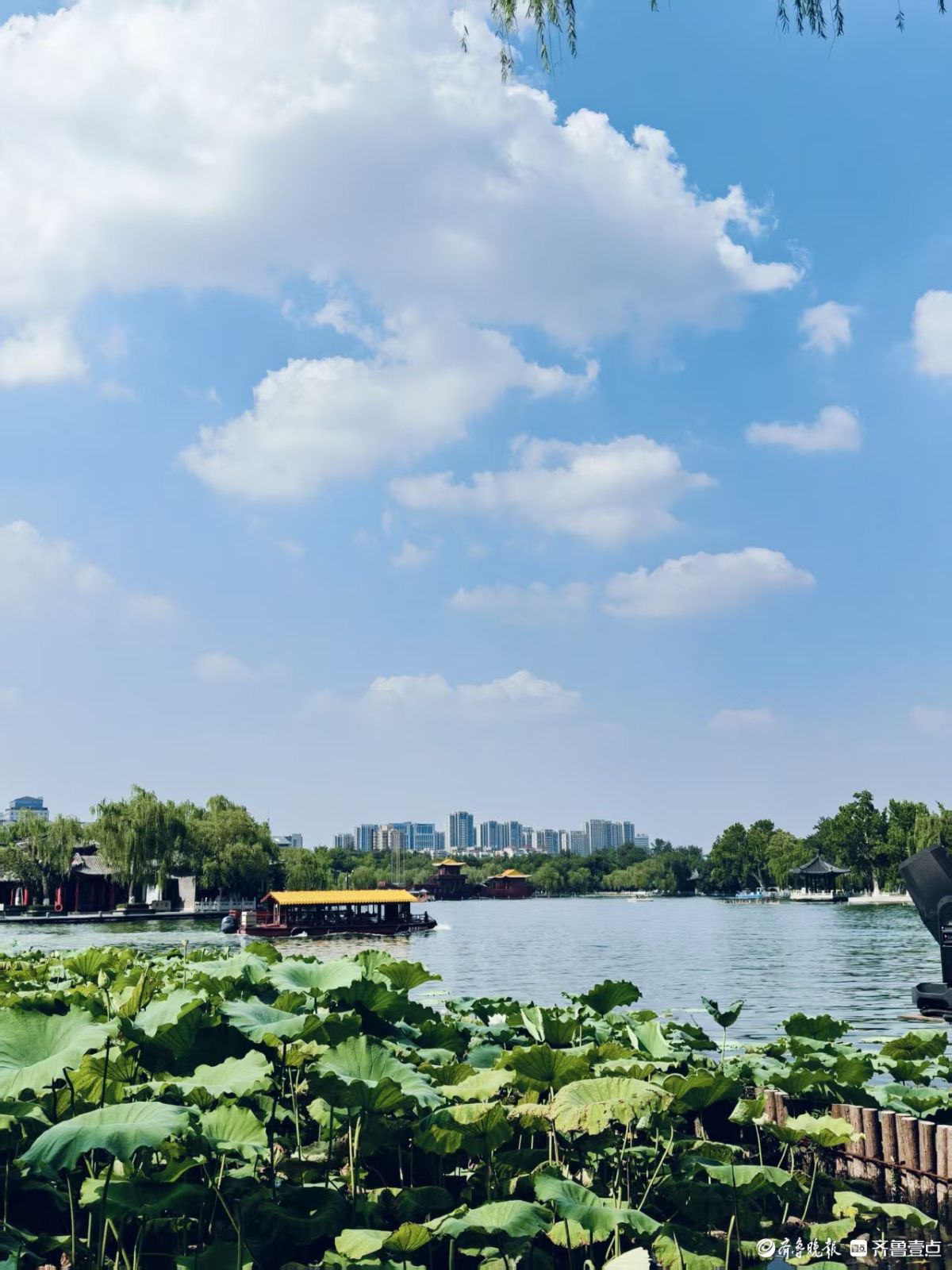 来济南看明湖美景