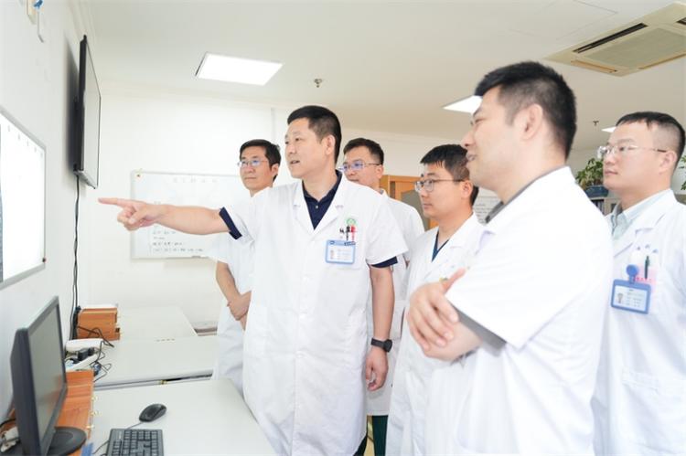 第三次肾移植用了机器人，毓璜顶医院完成“全球首例”高难手术