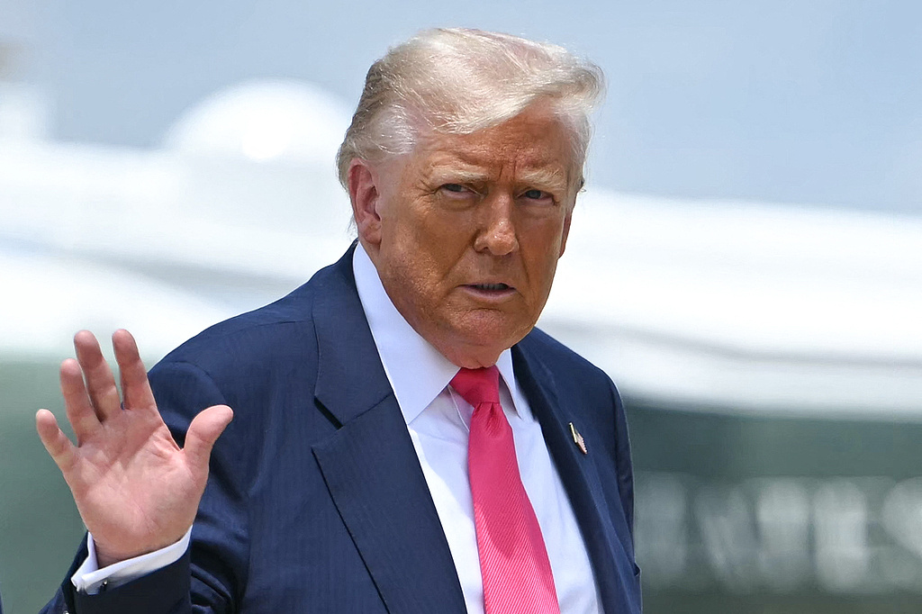 国际早报|特朗普宣布对印尼征收19%关税；乌延长战时状态90天