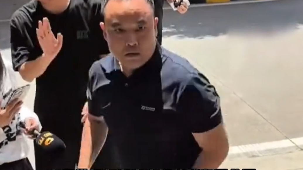 长沙警方通报记者采访设备被摔毁：已刑拘涉事男子