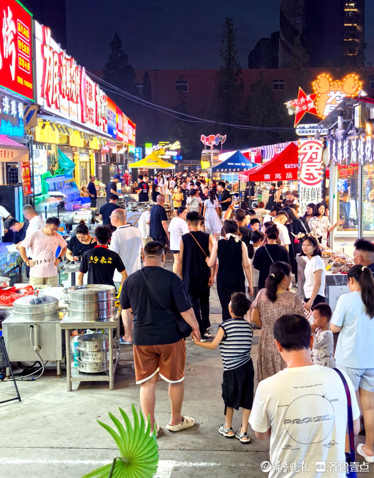香气四溢的日照大学城夜市