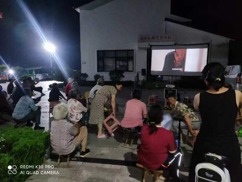 日照市东港区：夏夜书院光影间 文明新风润心田
