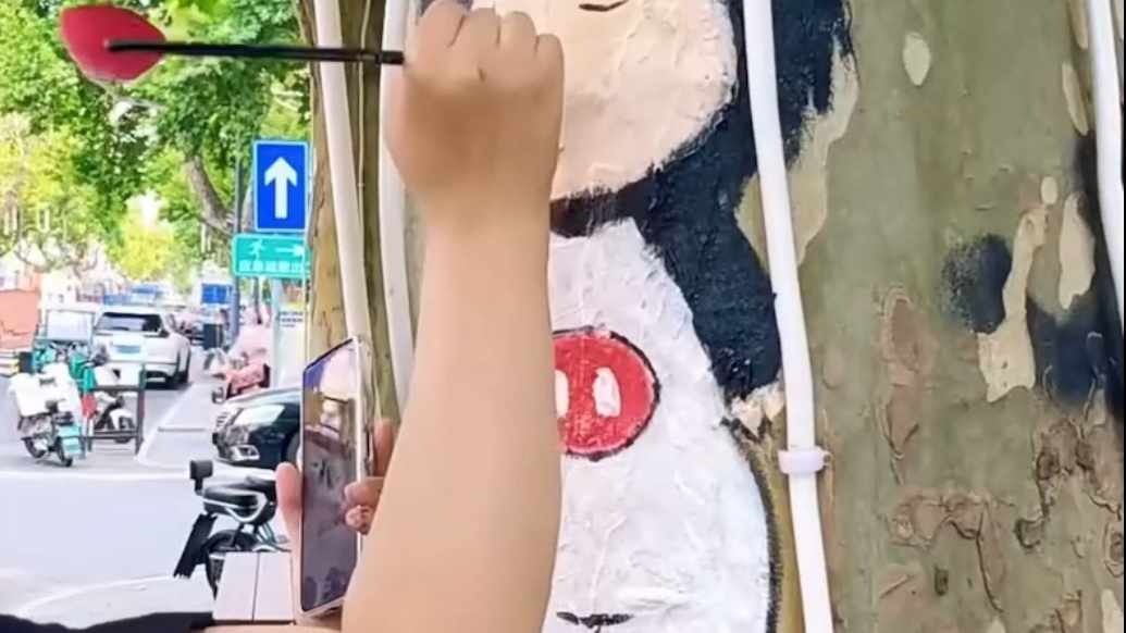 果然视频 | 当街头邂逅艺术！威海这条街变身“童话长廊”